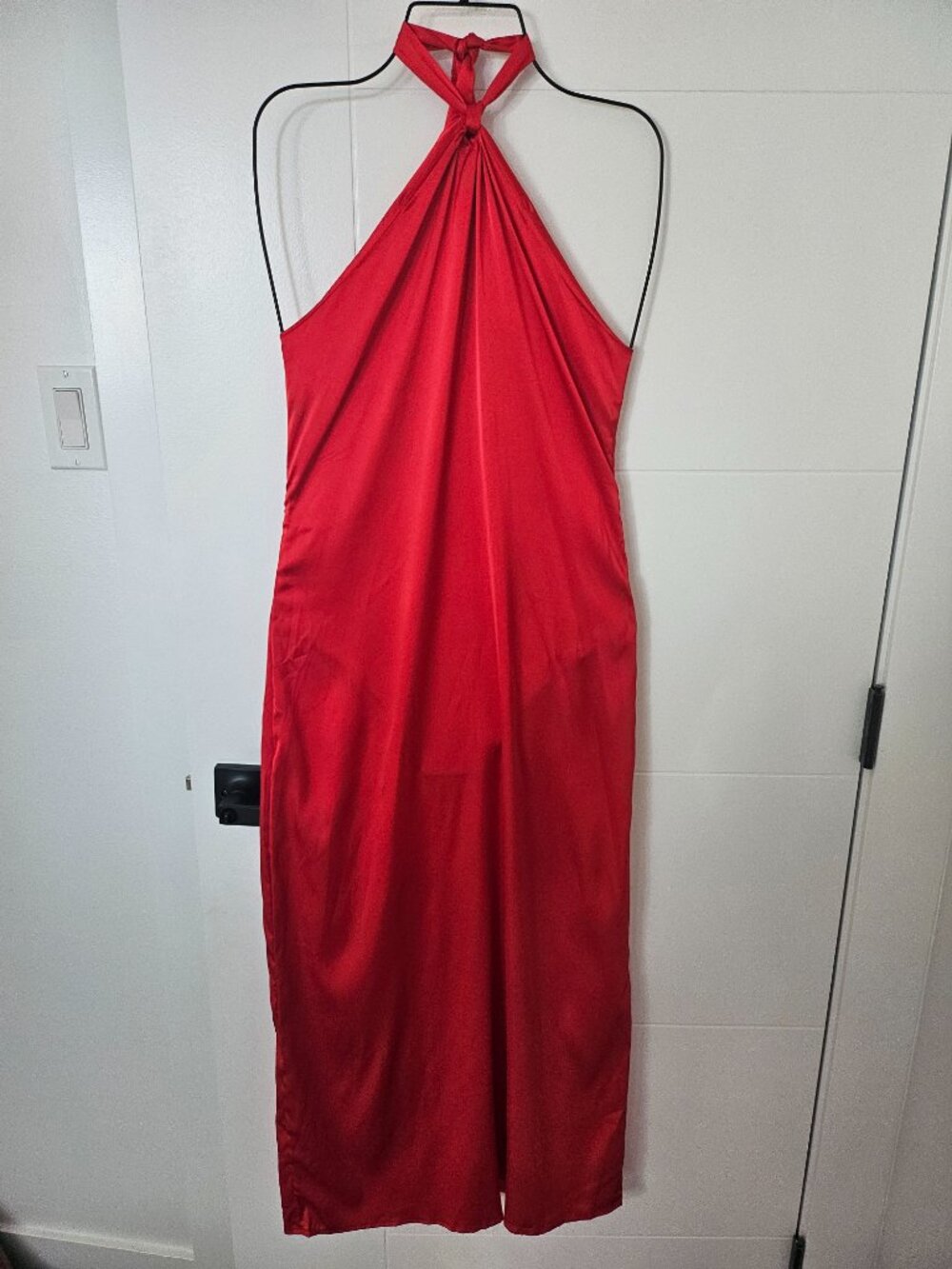 Elegant Red Satin Halter Neck Backless Midi Dress – Party & Evening Dress